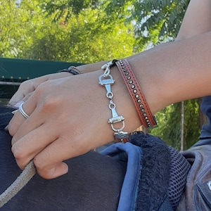 Leder Wickelarmband mit Kristallen und Trensenverschluss