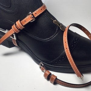 Saddle Brown Leather Spur Straps with Beige Stitching