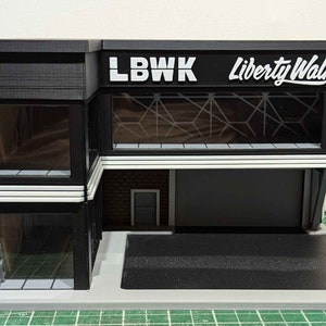 Stunning 3D Printed L-shaped 2-storey Building Diorama With LED ...