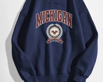 Sudadera gris de los Grandes Lagos de Michigan - Cozy State Pride