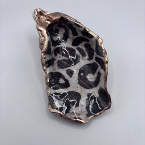 Black & White Leopard Oyster Shell Dish