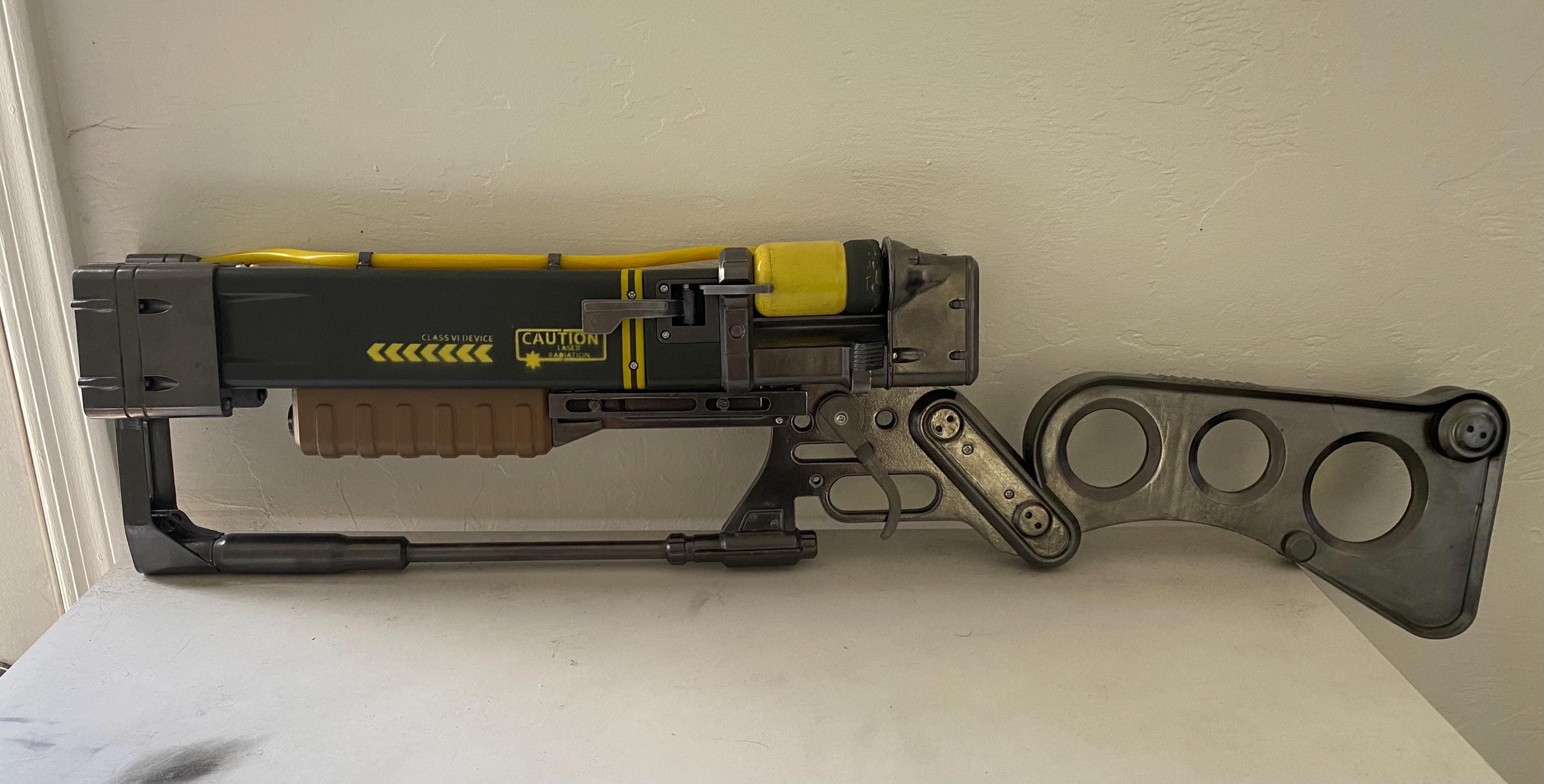 Fallout laser rifle - Etsy 日本