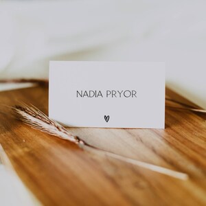Modelo de cartão de menu de casamento, cartão de lugar dobrado, modelo de nome moderno plano, cartão de assento, nota nomeada dobrada FLD062 - 2 x 3,5"