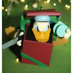 Vintage aposentado hallmark archives série ornamento donalds presente surpreendente novo 1997 cartão de colecionador exclusivo