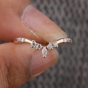 Chevron Wedding Ring Contour band Curved Wedding Amethyst Band 14K Gold Chevron Ring V Shaped Moissanite Tiara Band Anniversary Gift For Her