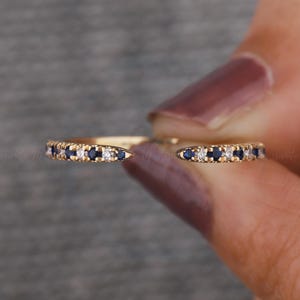 Öppen vigselring för förlovningsring Stapelbar diamant i massivt guld Gap-ring för huvudring Labbodlad blå safir Alternativ ring