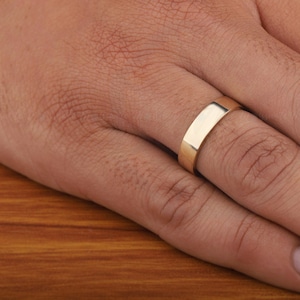 Mens Wedding Ring, 18k Yellow Gold Ring, Men&#39;s Wedding Band 5mm Engagement Ring Polished 18k Yellow Gold Plain Gold Band Classic Domed Ring