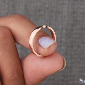 Cerys 4mm 14kt Gold Chevron Cigar Band
Unique Cigar Ring
Chevron Band
Nesting Ring
Cut Out Ring
Cigar Band
Unique Gold Ring
Wedding Ring
14k Gold Prong Ring Set, Cut-Out Cigar Band Engagement Ring Set, Perfect Wedding Ring & Anniversary Gift for Her Emerald Solitaire Ring
18K Solid White Gold Cigar Wedding Band Ring, Unique 6mm Cut Out Design, Ideal for Wedding or Nesting Ring, Luxurious Gift for Her
14K Solid Gold Cigar Wedding Band Ring Unique Wide Cut Out Design Perfect for a Engagement band