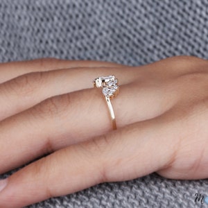 Open Marquise-Round Band