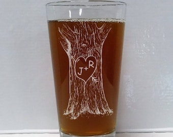 Sweetheart Tree pint or wine glass, Engagement gift, wedding gift, gift for couple, Personalized