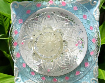 Glass Garden Art, Glass Flower, Plate Flower, Vintage, Yard Art Upcycled. Blue, Pink, Clear, White,flowers. Perfect gift for Mom or Gardener
