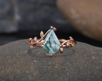 Kite Shape Moss Agate Solitaire Ring in Rose Gold Plated Sterling Silver, Moss Agate Ring, Moss Agate Jewelry, Gemstone Ring , Gift for Her