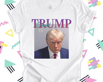 90er Jahre Retro Präsident Donald J. Trump Iconic Mugshot T-Shirt | Geschenk für Base MAGA Republikaner