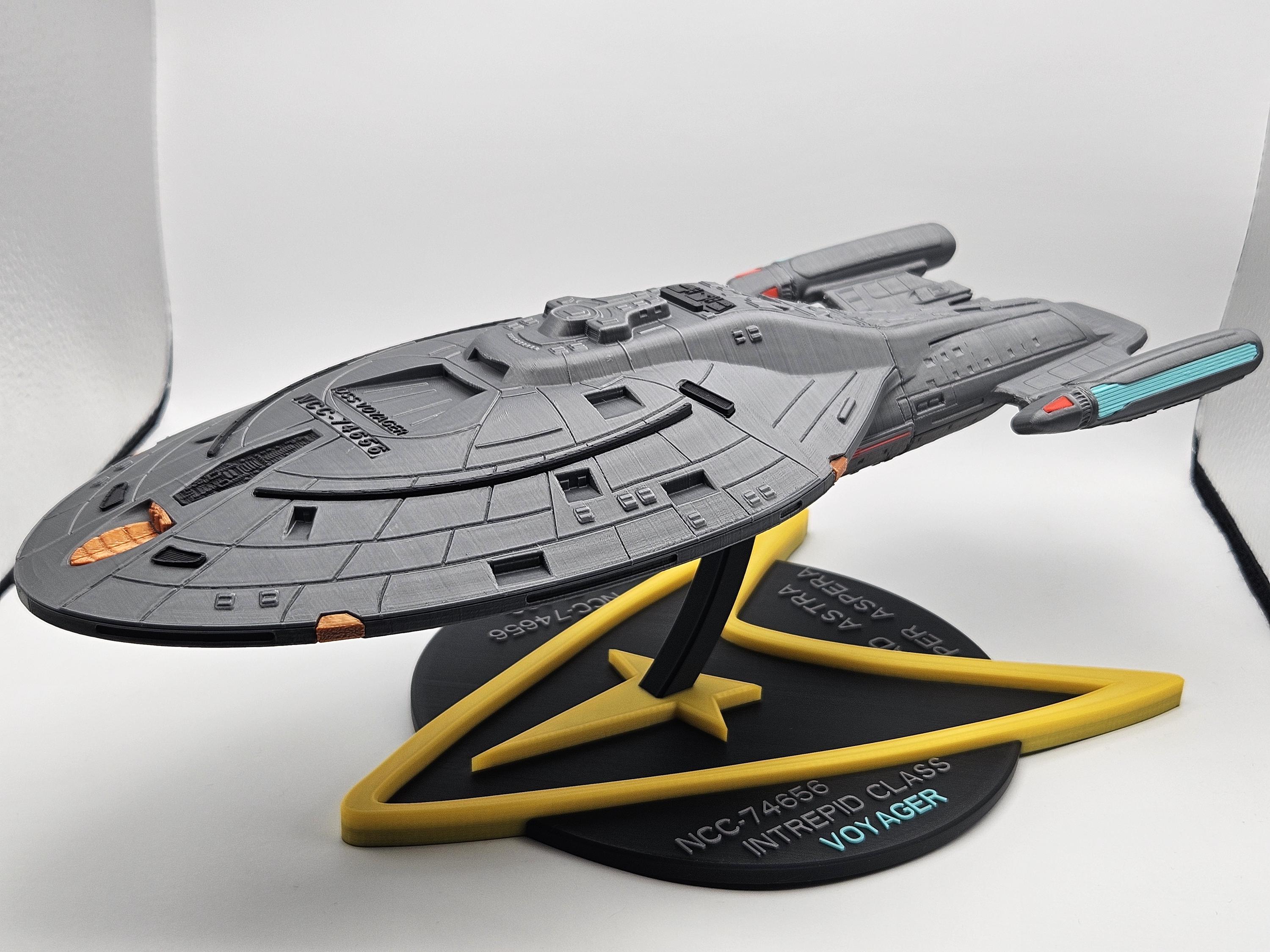 Star Trek USS Voyager W/ Display Stand - 3D Printed - Etsy