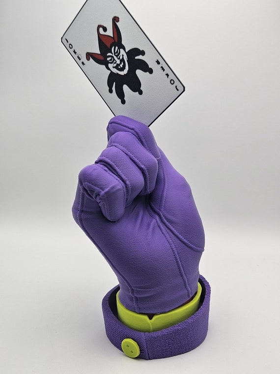 Joker&#39;s Hand Statue 3D-Printed