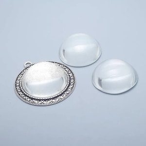 Magnifying ,Thick Round Clear Glass Cabochons Thicker Hand Crystal Clear Colorless Glass Thick transparent glass covers