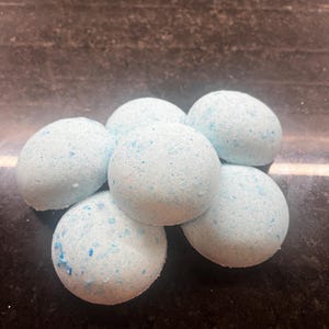 Money Surprise Bath Bomb Win 1 - 20 Dollars Per Bath Bomb Fizzing Relaxing Homemade, Organic, & 100% Cruelty Free, Made with Epsom Salts