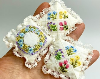 Miniature Embroidered Pillow 1:12 Scale – Handmade Dollhouse Cushion, Mini Textile Decor
