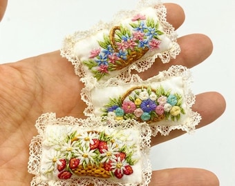 Miniature cushion for Doll House