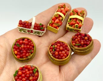 1/12 scale Miniature strawberry and cranberry in a wooden basket