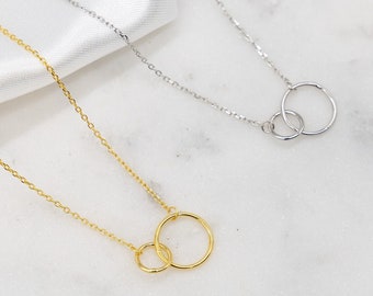 Linked Necklace • Interlocking Circles 925 Sterling Silver Necklace • 18K Gold Plated Pendant • Perfect Gift for Mum