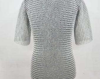 Aluminium maliënkolder: pantser met stompe ring en halve mouw