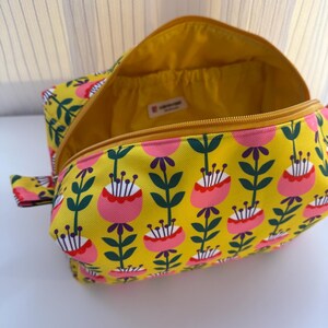 Dyson Air Wrap Bag Travel Toiletry Cosmetic Organizer, Floral Pattern Bag