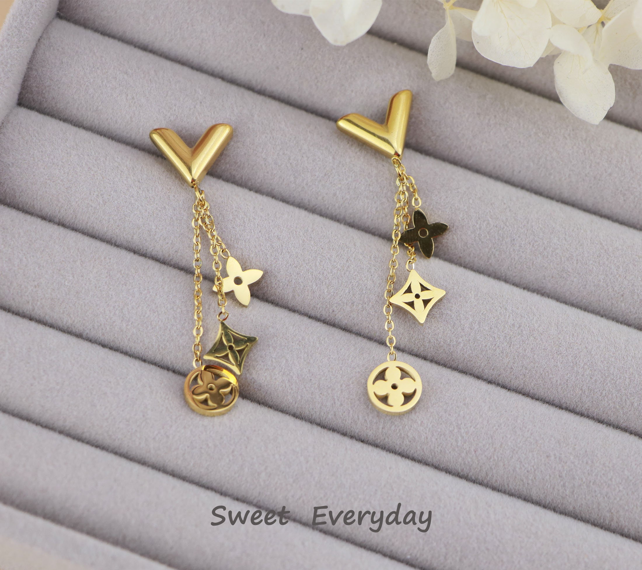 SweetEveryday 18K Gold Waterproof Clover Earrings and Necklace Set,Gold Lucky Four Leaf Clover Earrings and Bracelet,Tarnish Free Clover Jewelry Set