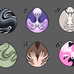 Peut inclure: Six motifs d'œufs décoratifs avec des motifs et des couleurs uniques. Les œufs sont numérotés de 1 à 6. Le premier œuf a un motif tourbillonnant noir, gris et blanc. Le deuxième œuf est violet avec un motif blanc et violet. Le troisième œuf est beige.