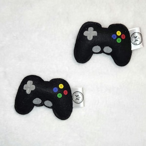 Felt Video Game Controller Cat Toy: Organic Catnip & Silvervine