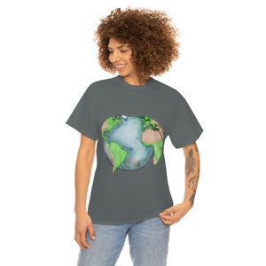 Wereld apart Unisex Heavy Cotton Tee - globe shirt - kaart shirt - geografie shirt - cadeau voor kaartliefhebber