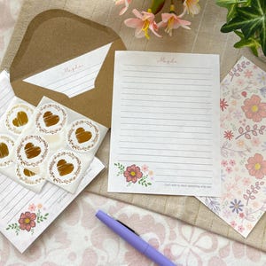 Coffret cadeau de papeterie personnalisée : carnet à motifs floraux, feuilles de papier à lettres, autocollants, marque-pages, mini-calendrier image 7