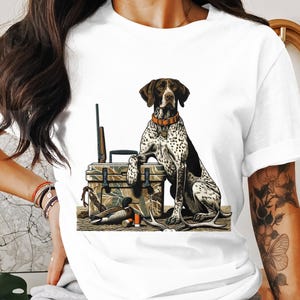 German Shorthaired Pointer PNG: Camo Hunting Dog Cooler Design