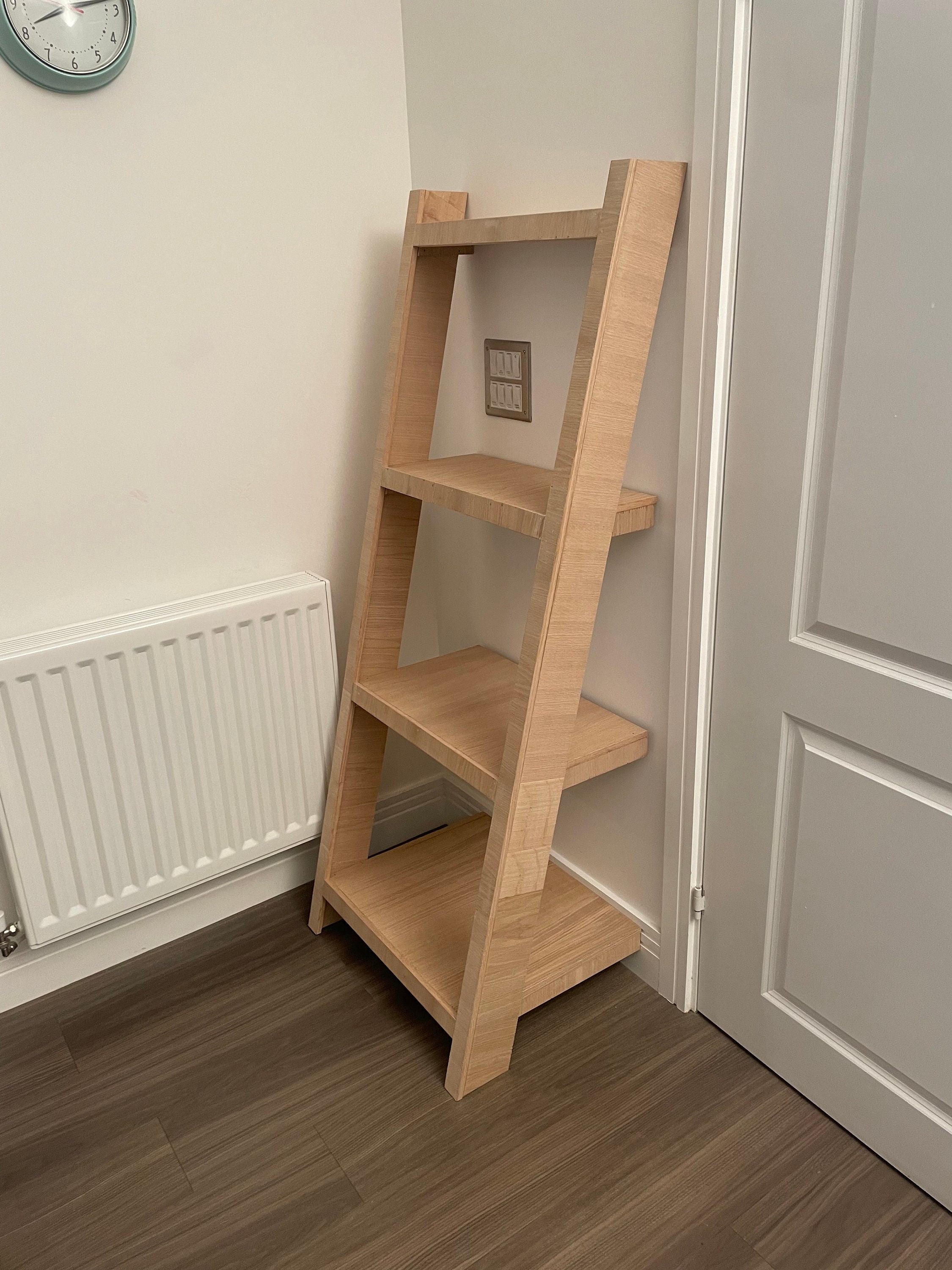 Oak Effect Ladder Shelf atelieryuwa.ciao.jp