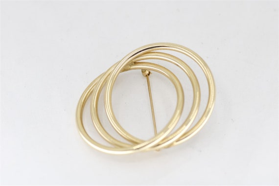 Vintage 14K Yellow Gold 2.75 Inch Circle Brooch - image 1