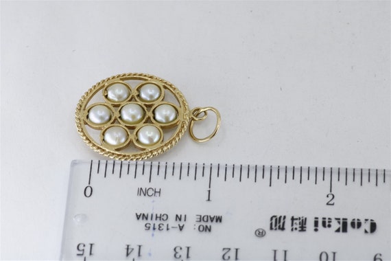 14K Yellow Gold Vintage 1.25 Inch Pearl Circle Pe… - image 2