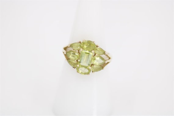 14K Vintage Yellow Gold Size 6.75 Peridot Cluster… - image 1