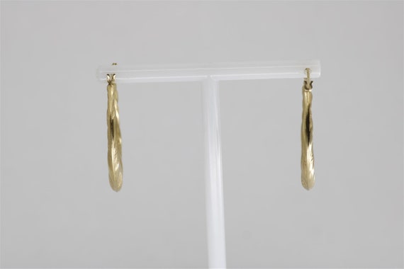 14K Yellow Gold Vintage 1 1/4 Inch Hoop Earrings - image 3