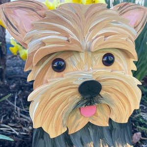 Yorkshire Yorkie Terrier Jardinière peinte à la main, organisateur, cadeau de décoration de jardin Porte-jouet pour animal de compagnie. Rangement des articles de toilette