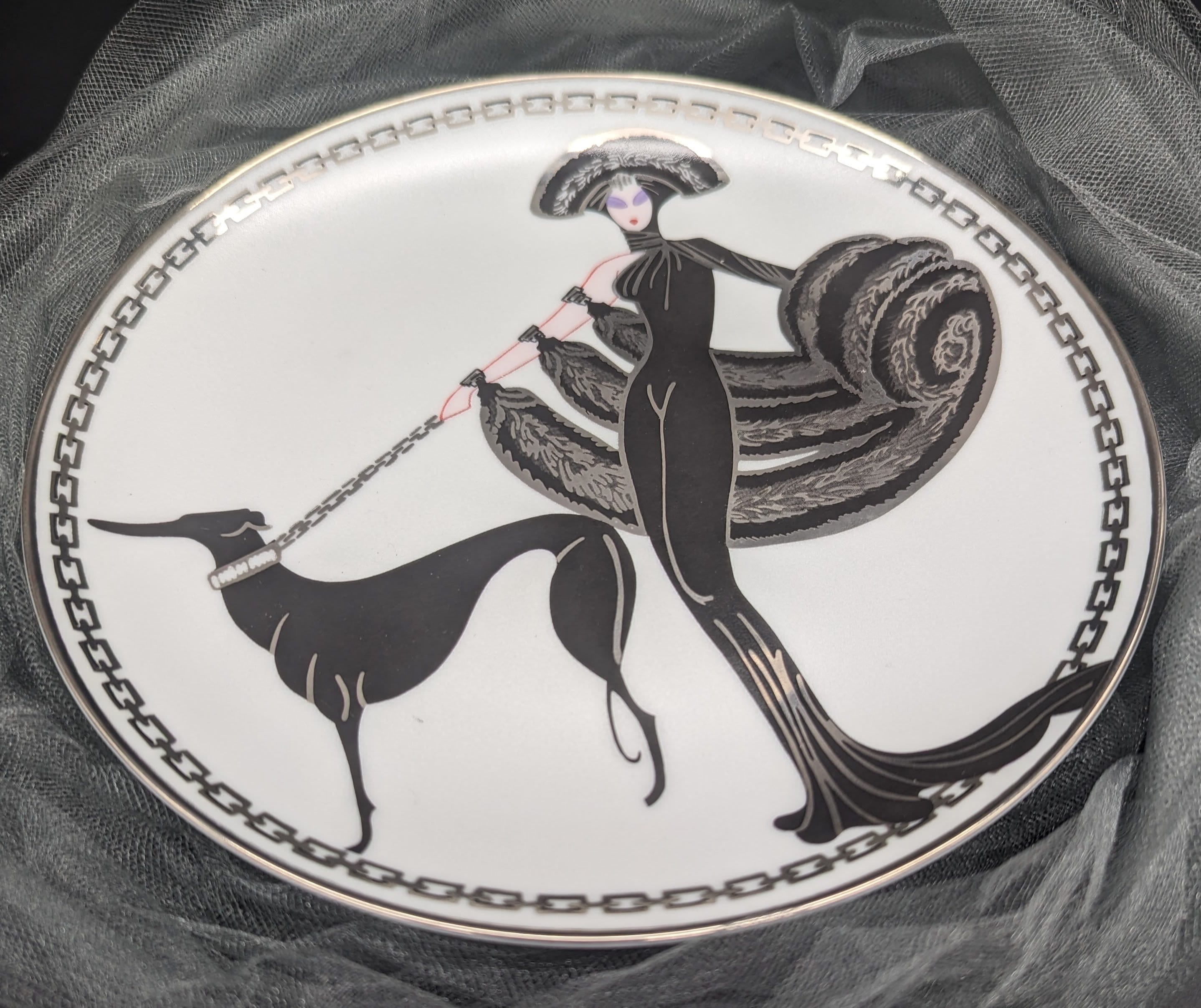 House of Erte 飾り皿 Symphony in Black Symphony in Black, House of Erte' Decorative Fine Porcelain Plate