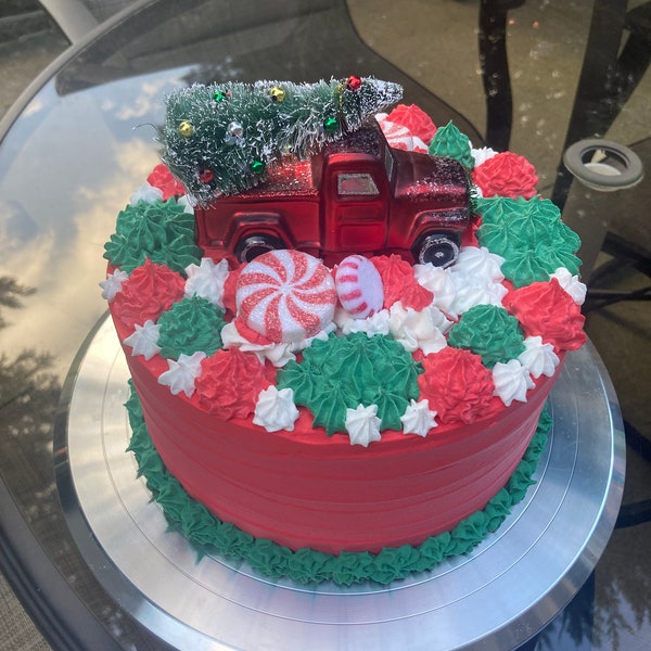 Fake bake Christmas cake