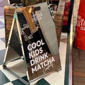 Aフレーム看板、両面看板、Aボード舗装看板、カフェ看板、両替所看板、理髪店看板、歩道看板、特注店舗看板