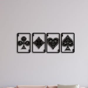Lote de 4 ases de metal para decoración de pared, arte de pared de metal con forma de espada, corazón y diamante, regalo de Navidad, adornos de pared de metal, arte de pared de metal de casino de póquer, 4 piezas