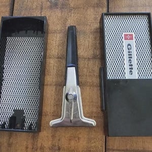 Gillette TECHMATIC Razor w/ Original Case MCM 1960&#39;s Men&#39;s Grooming Vintage EUC!