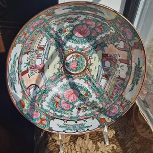 Vintatge 10&quot; Chinese Medallion Family Rose Large Bowl Hand Painted in Hong Kong JCI