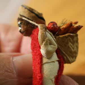 Vintage Mexican Folk Art Pin | Man with Basket Brooch | Handmade Papier-Mâché & Fabric | Retro Mexico Collectible | Boho Folk Jewelry