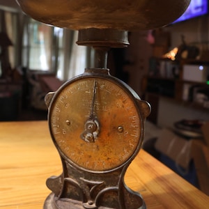 Antique Salter’s Improved Family Scale No. 50 | Vintage British Cast Iron Kitchen Decor