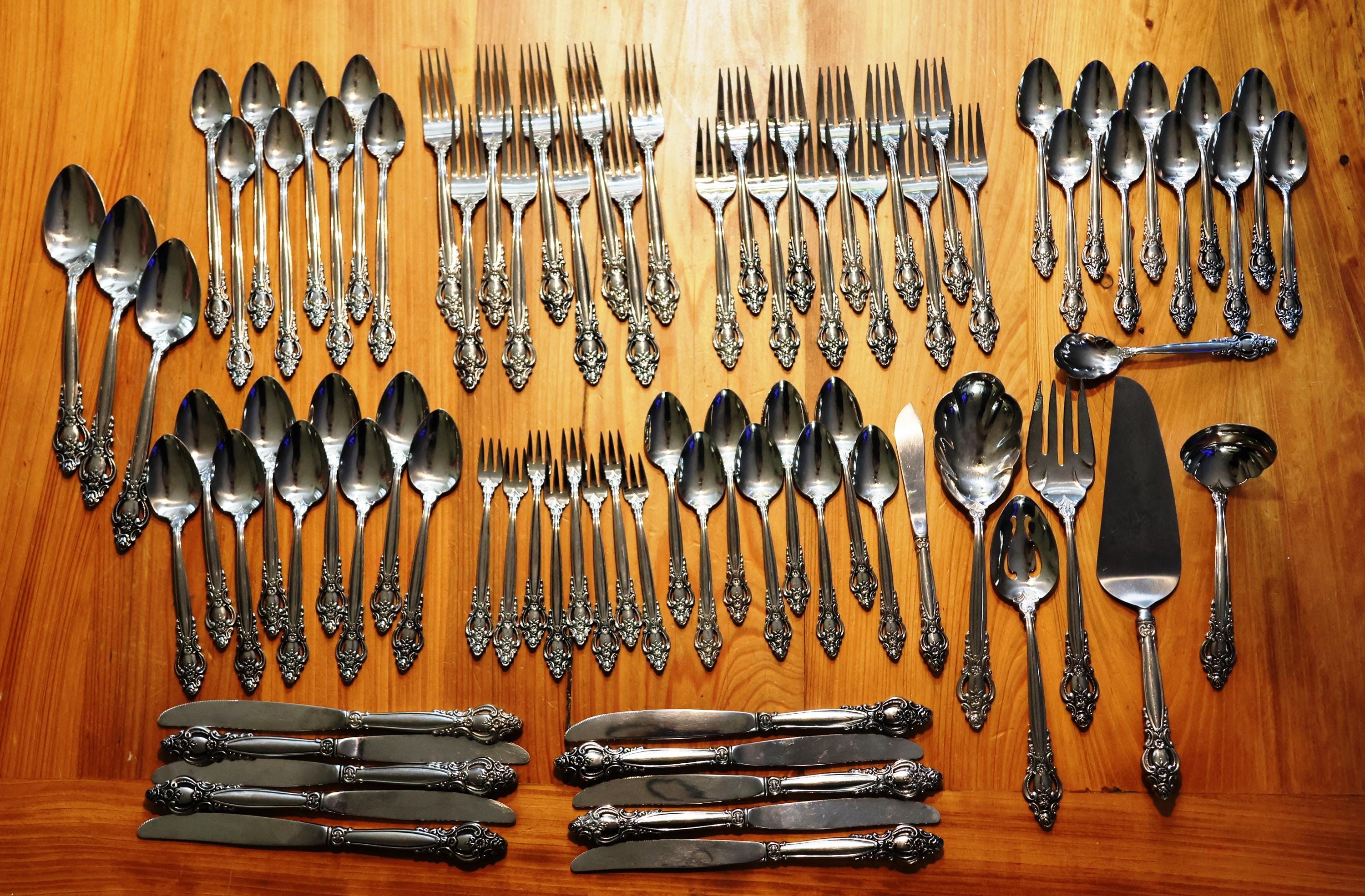 83-piece Lyon Frontenac Stainless Silverware Set by Oneida