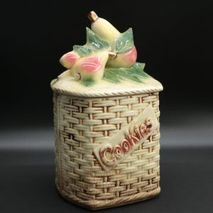 Vintage McCoy Cookie Jar Basket Weave Fruit Lid USA Pottery Ceramic Kitchen Canister