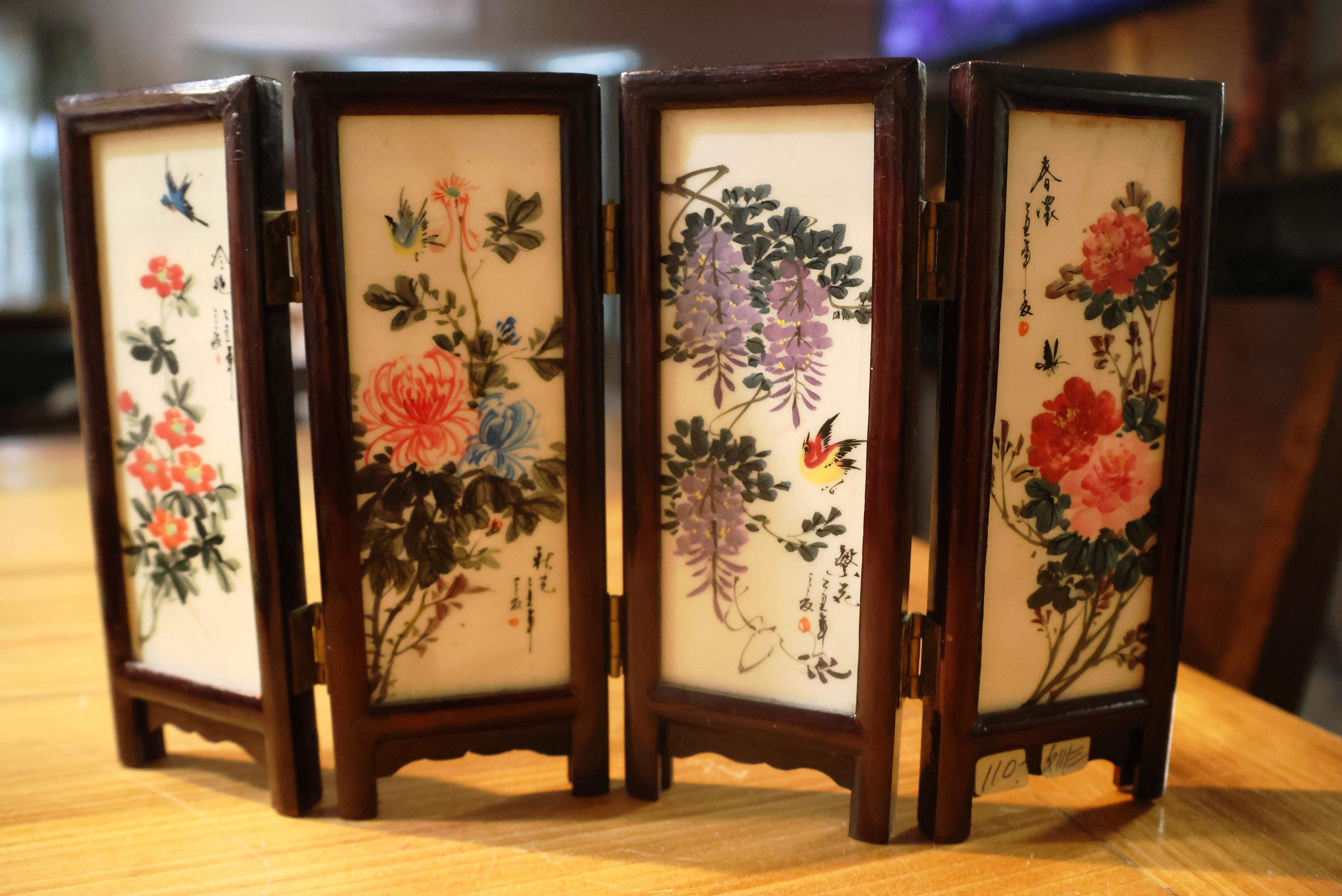 Vintage Chinese Mini Folding Screen – Hand-Painted Porcelain Panels, Wooden  Frame – Floral \u0026 Landscape Art Chic!, image size:3000x2004